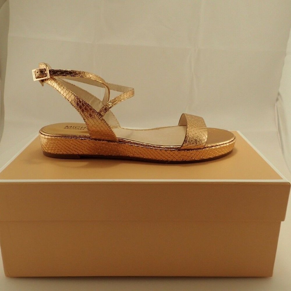 NIB MICHAEL  KORS MK 40S5KYFA1M KAYLEE SANDALS